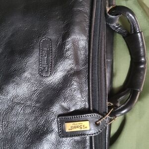 Elegant Black  🌿 Vintage Isanti Genuine Leather Briefcase
